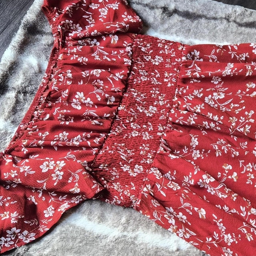 Floral Red Off-Shoulder Dress - Picture 4 of 4
